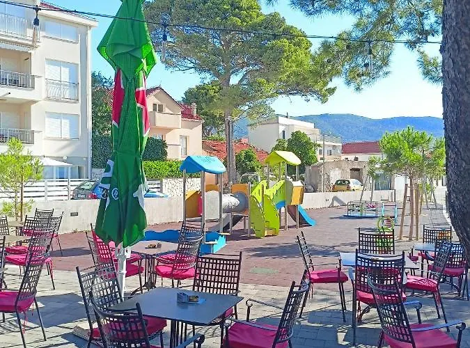 Tradicija Apartman *