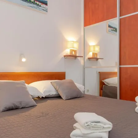 Apartment Tradicija Kastela