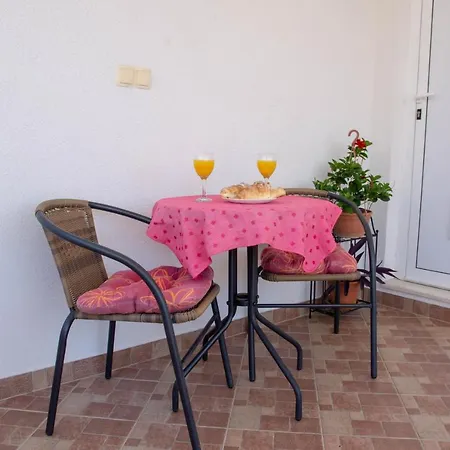 Apartment Tradicija *